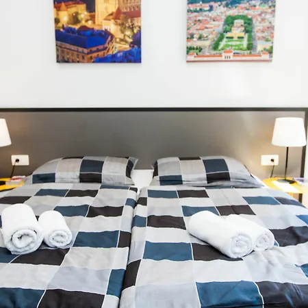 Apartment Loox Hatzova Zagreb